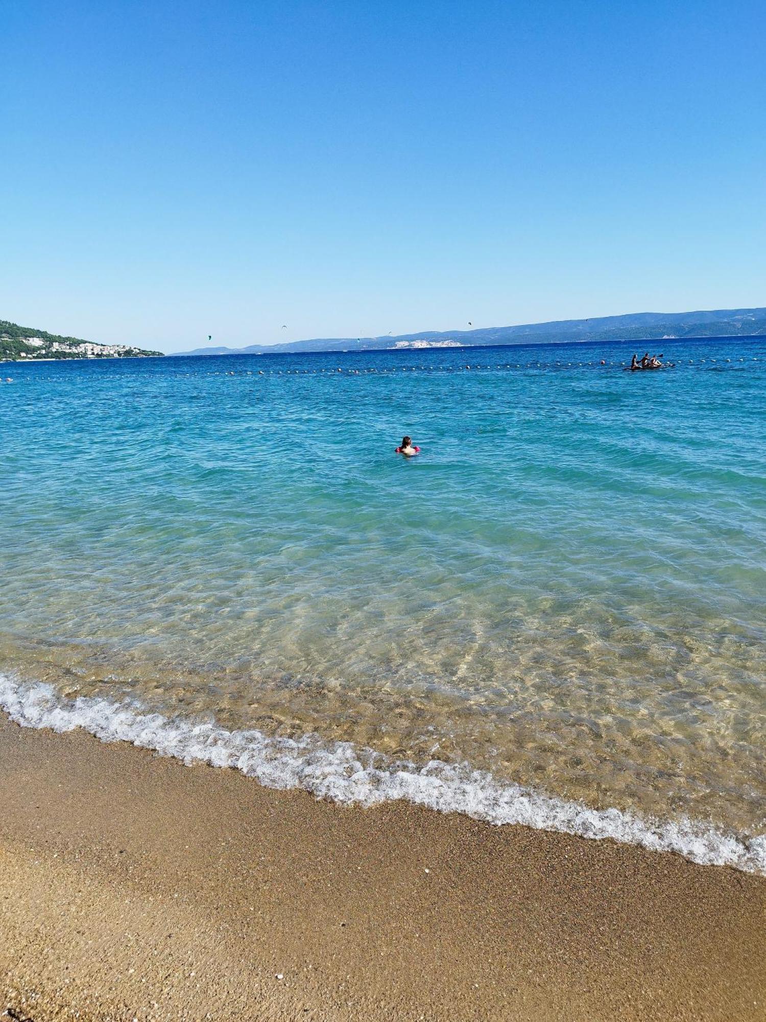 Ferienwohnung Am Sandstrand โอมิช ภายนอก รูปภาพ