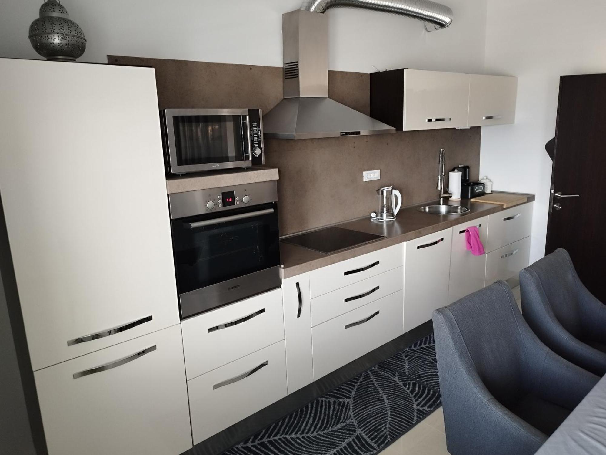 Ferienwohnung Am Sandstrand โอมิช ภายนอก รูปภาพ