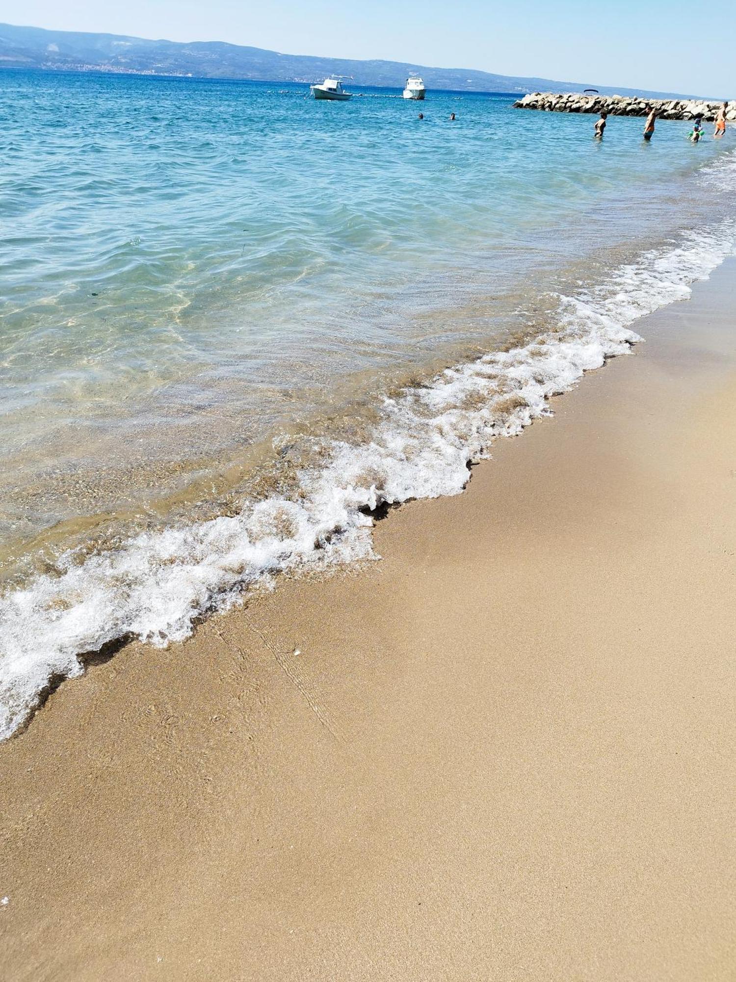 Ferienwohnung Am Sandstrand โอมิช ภายนอก รูปภาพ